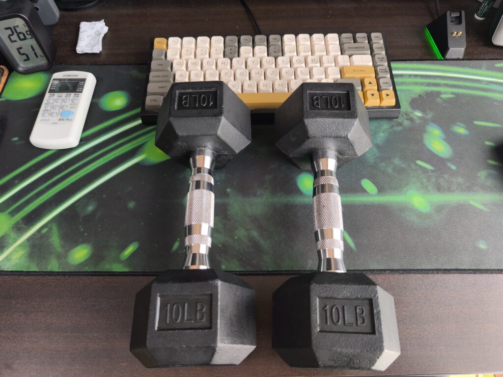 【初心者向け】軽い5kgダンベルでも追い込める！クロス持ちトレーニング術