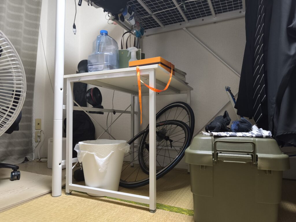 【6畳でも広く！】凡人がロフトベッドで実現した「我慢しない」部屋作りと収納術