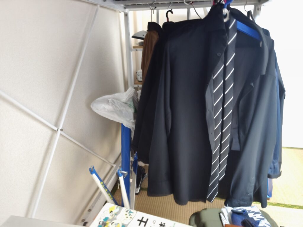 【6畳でも広く！】凡人がロフトベッドで実現した「我慢しない」部屋作りと収納術