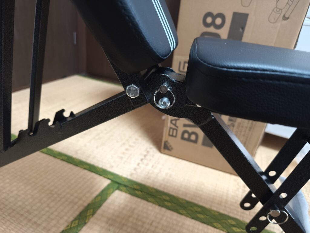 【BARWING本音レビュー】家ジム化計画!バーウィング折りたたみトレーニングベンチ(BW-AJB08)を10kgダンベルでガチ検証