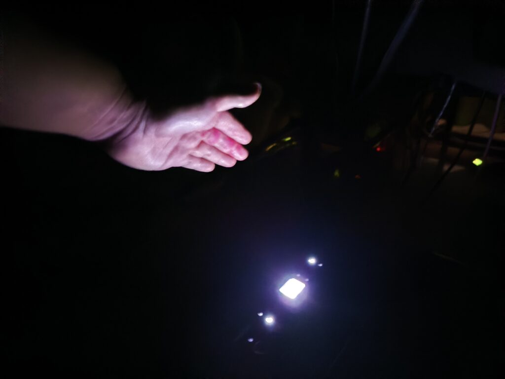 【実測レビュー】山善の除湿機EDC-H601(B)の除湿パワーは?畳部屋での効果と音の大きさを本音検証