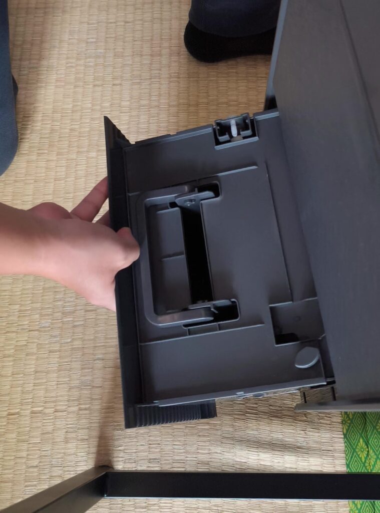 【実測レビュー】山善の除湿機EDC-H601(B)の除湿パワーは?畳部屋での効果と音の大きさを本音検証