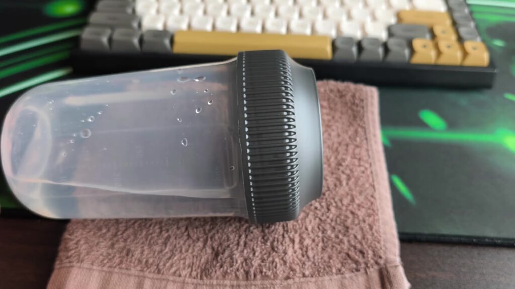 【ガチシェイクレビュー】ダイソーの400mlプロテインシェイカーは漏れる?ザバスと比較してわかった本音